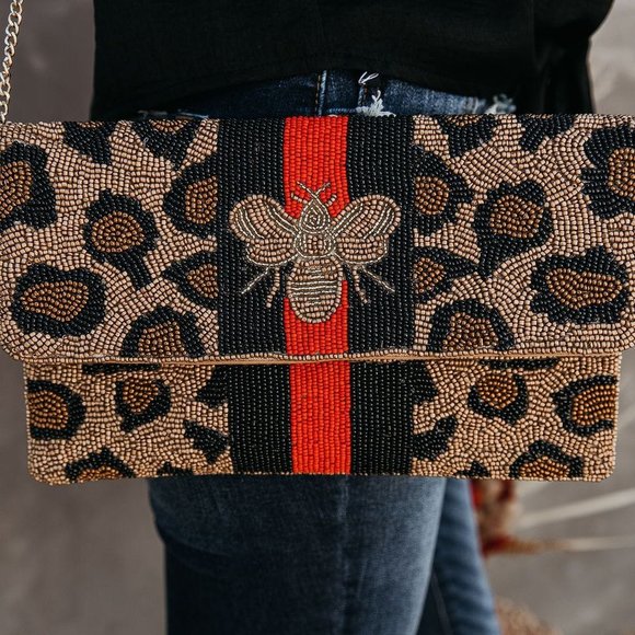 LAST ONE - BEST BEEHIVE-IOR HANDMADE BEADED CROSSBODY CLUTCH - Picture 2 of 6